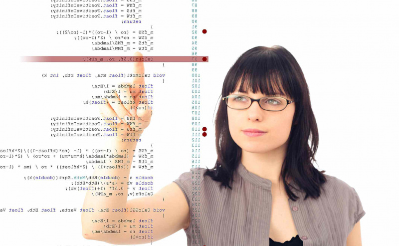 Woman-coding-nullplus-E-Plus-Getty-Images-154967519.jpg