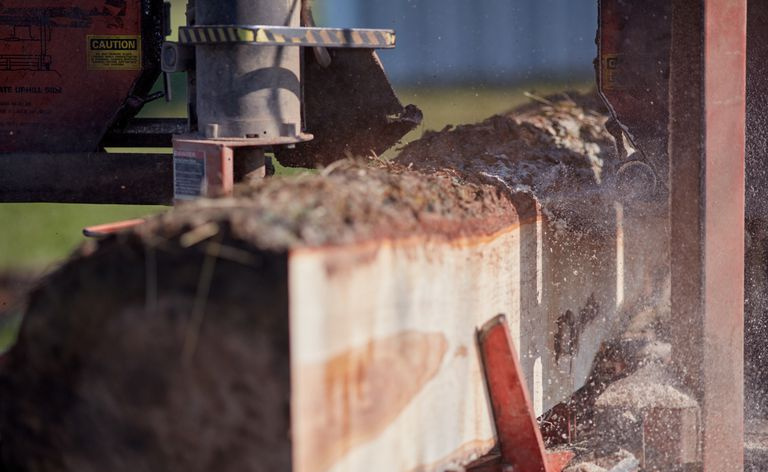 Store bærbare industrisagkappeplanker
