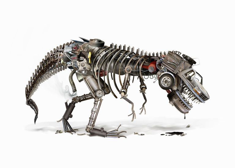 Uno scheletro di dinosauro robotico fatto di parti di automobili e olio che sbava