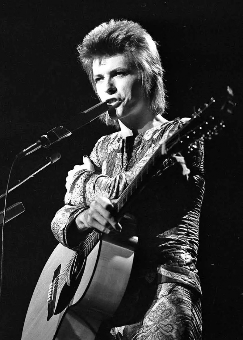   David Bowie ca Ziggy Stardust (1973), Sursa: Wikimedia Commons