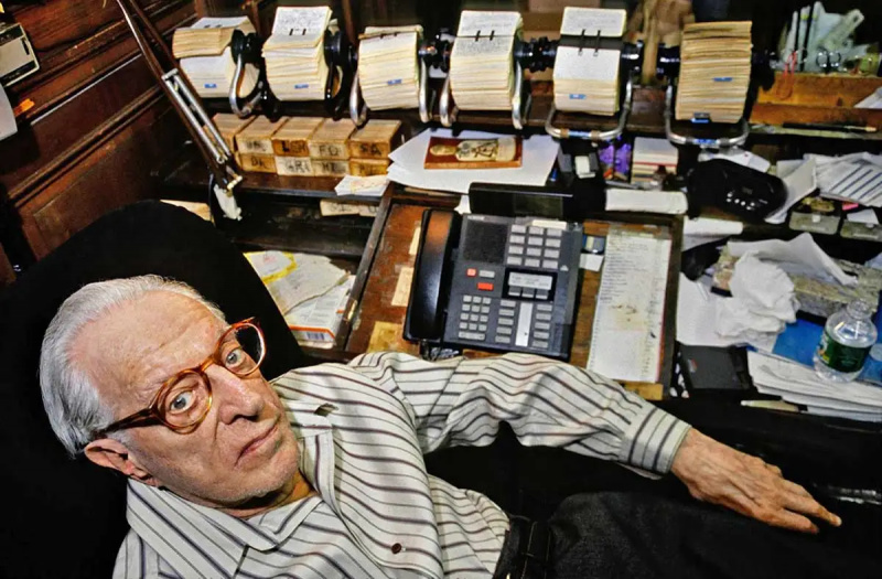   Albert Ellis, PhD, fotografiat de Sebastian Zimmerman prin The Paris Review