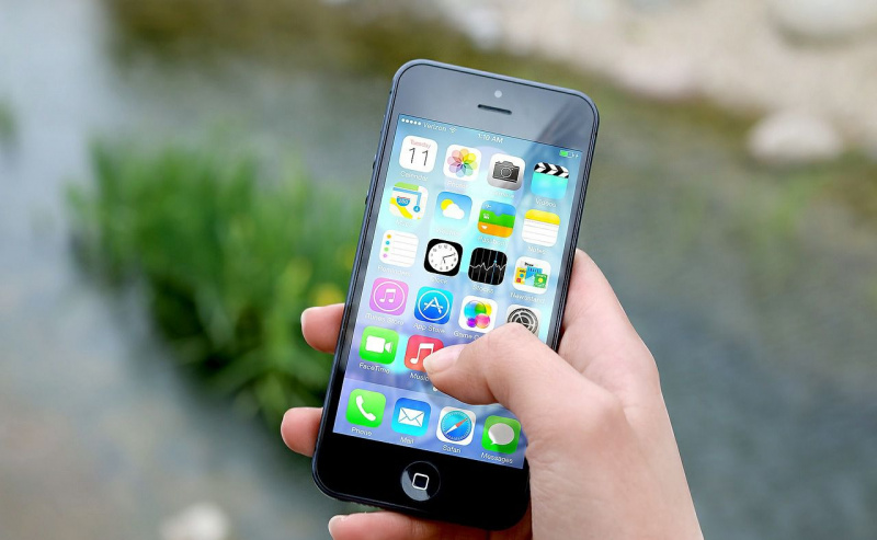 IPhone