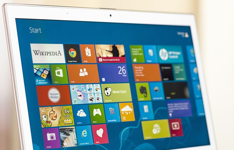 Ekran startowy Windows 8 na laptopie