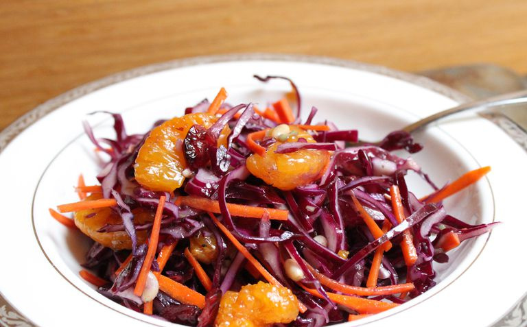 Insalata di cavolo viola e mandarino
