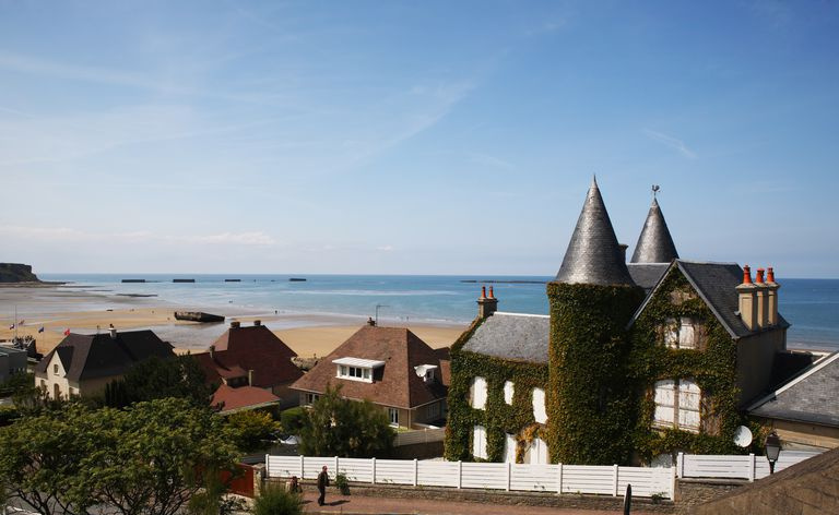 Arromanches-les-Bains ar paliekām