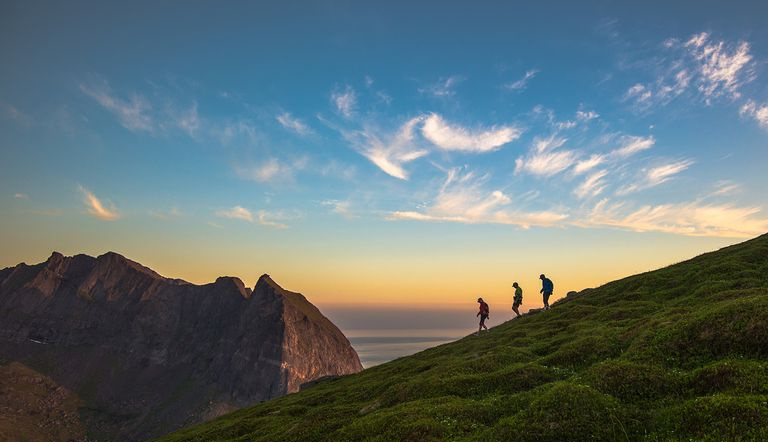 Norwegia, Wyspa Flakstad, piesze wędrówki po górze Ryten
