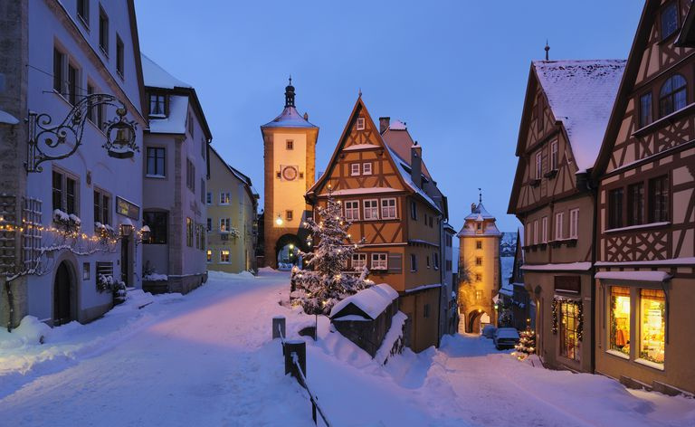 Allemagne, Bavière, vue sur la tour Sieber et la tour Kobolzeller en hiver