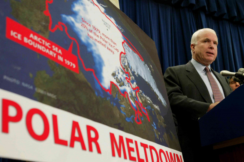 John McCain - Législation pour lutter contre le réchauffement climatique