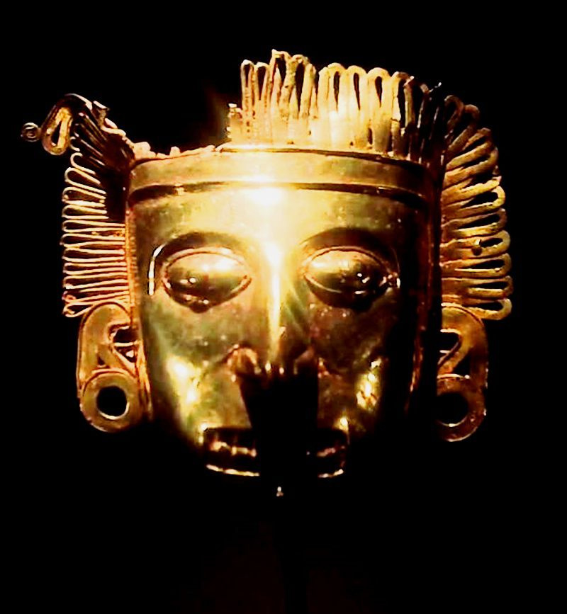Aztekische Goldmaske