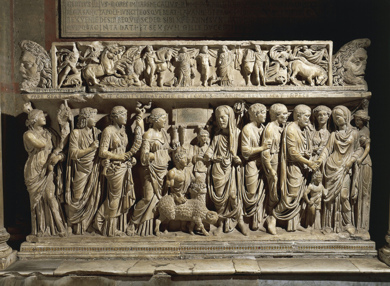 Sarcófago romano de mármol con relieve que representa el rito nupcial, celebración del matrimonio