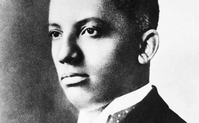 Profil latéral de Carter Woodson