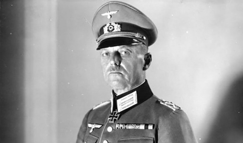 Portrét Gerda von Rundstedta na hrudi v uniforme nemeckej armády.
