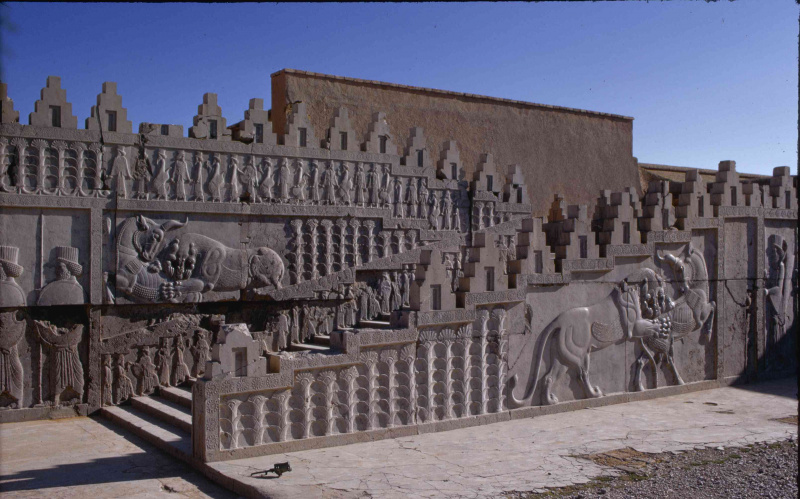 Relieffskulptur på Apadana-trappen ved Persepolis