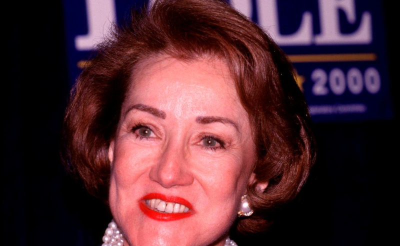 Candidat présidentiel républicain Elizabeth Dole, 1999