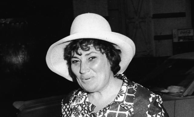 Retrait de Bella en 1971