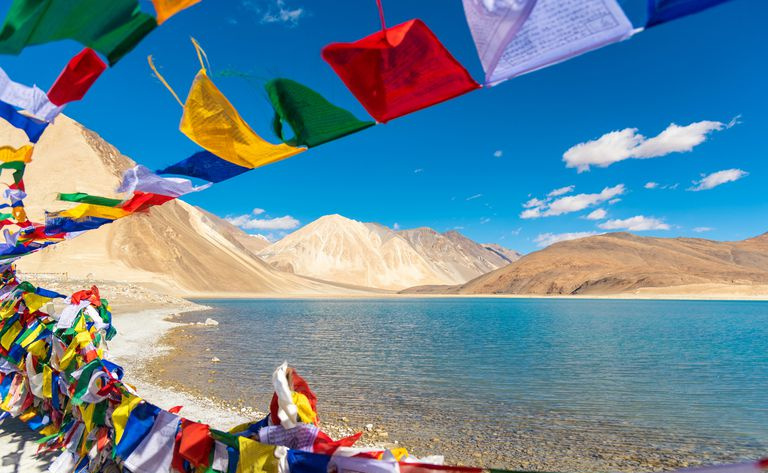 Góry i Pangong Tso