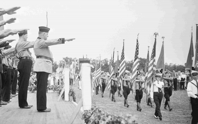 Foto di Bund tedesco americano che sfila al campo nel New Jersey.