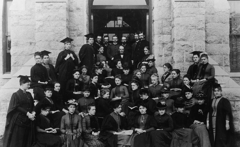 ブリン・マーの教職員と学生 1886