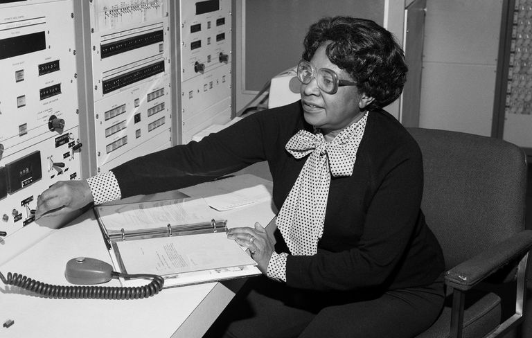 Mary Jackson w pracy w NASA