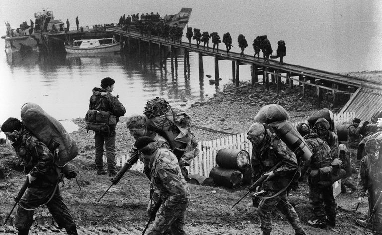 Tropas británicas durante la Guerra de las Malvinas.