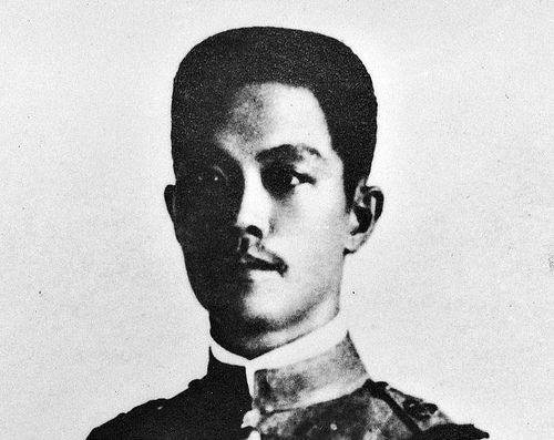 Foto no aptuveni 1900. gada Emilio Aguinaldo, Filipīnās