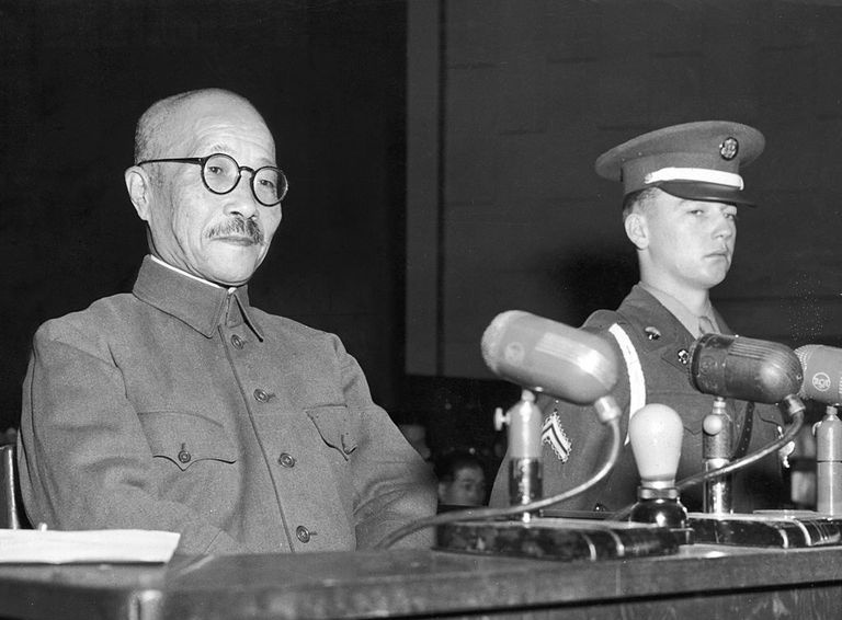 Hideki Tojo w Trybunale Zbrodni Wojennych, 1947