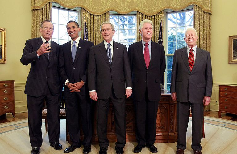 Prezydenci Bush Sr., Obama, Bush Jr., Clinton i Carter w Gabinecie Owalnym