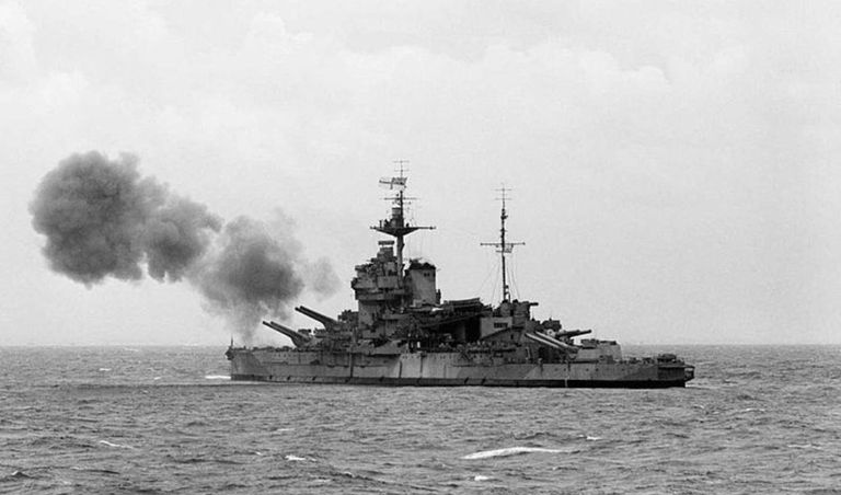 HMS ウォースパイト戦艦