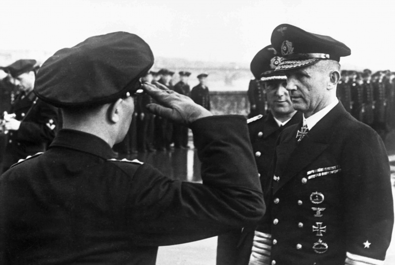 Karl Doenitz w Troop Review