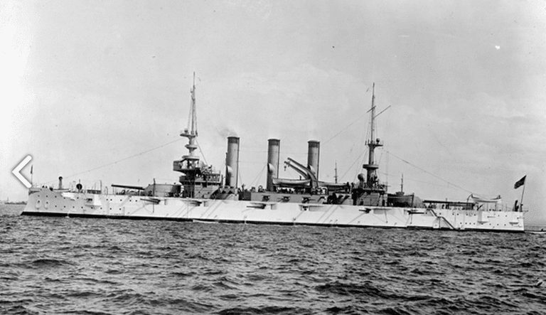 USS Minnesota (BB-22) kā daļa no Lielās Baltās flotes