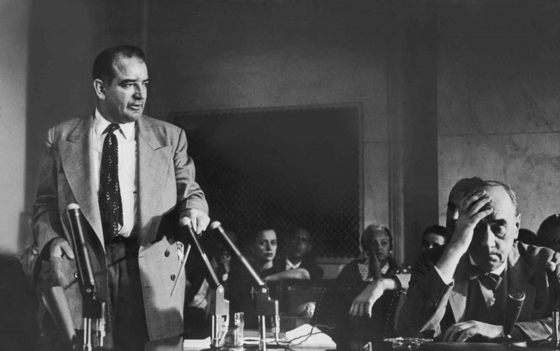 photographie du sénateur Joseph McCarthy et de l
