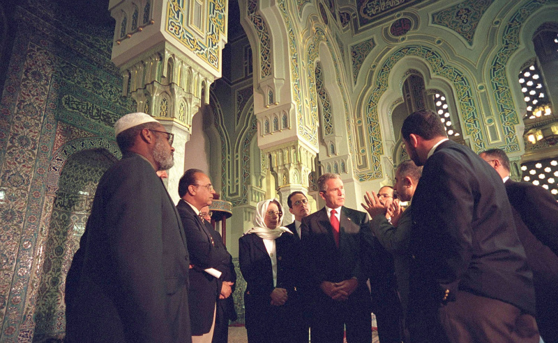 Bush møter muslimske ledere