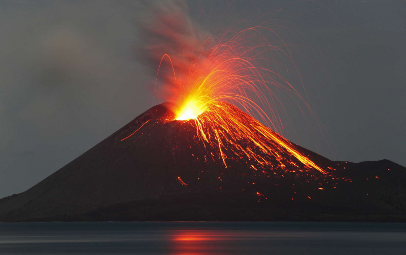 Wybuch wulkanu Krakatoa