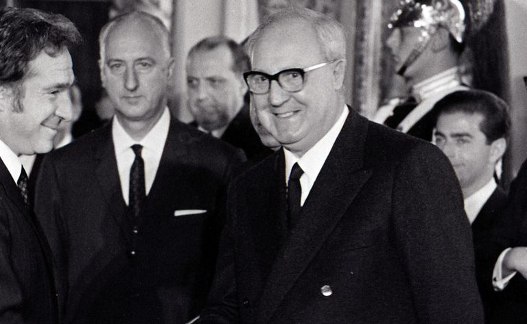 Prezidents Džuzepe Saragats paspiež roku