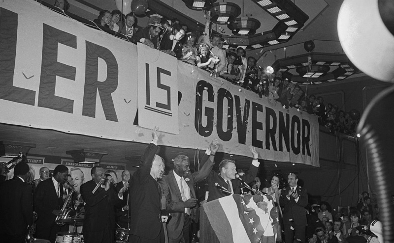 Nelson Rockefeller élu gouverneur
