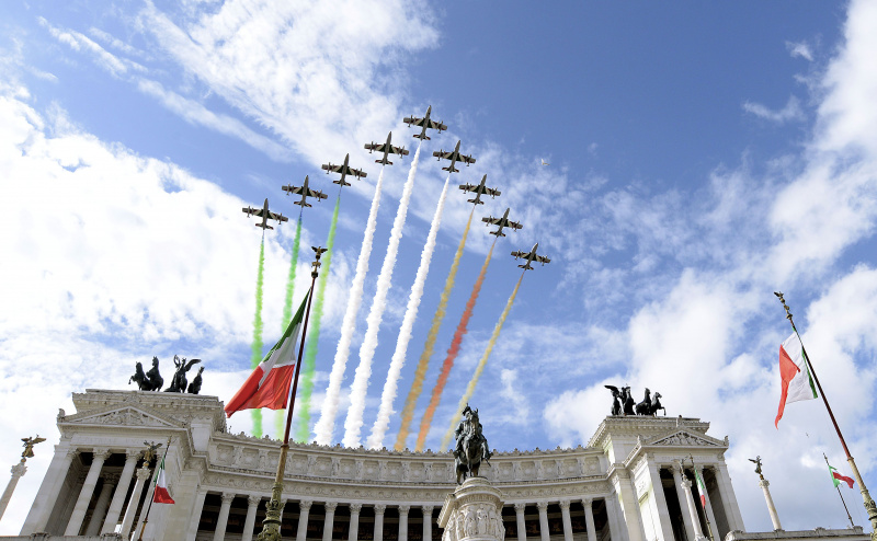 Celebração e Desfile Militar pelo 70º Aniversário da República Italiana