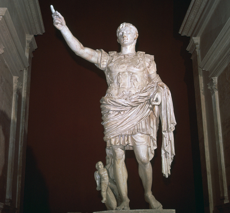 Estátua do imperador romano Augusto, século I aC.