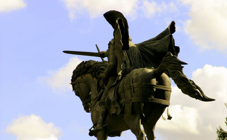 La statua di El Cid a Burgos, in Spagna