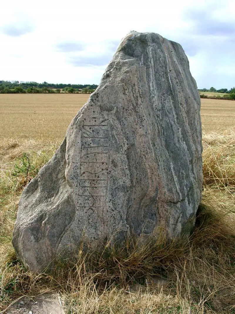 haerulfa akmens vikingu rūnas