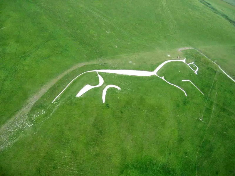  uffingtonský geoglyf bílého koně
