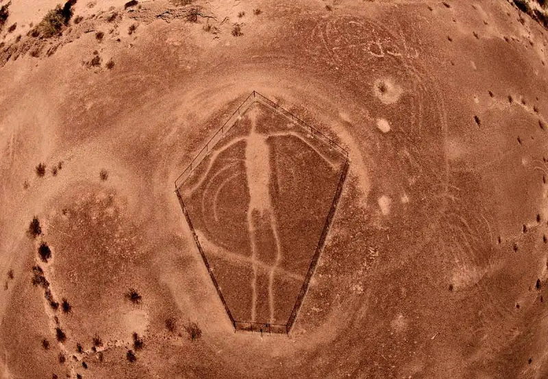   blythe geoglyf z hloubky