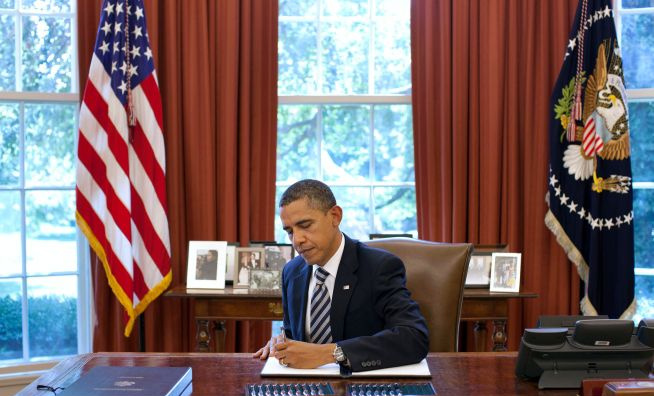 Prezidents Baraks Obama paraksta 2011. gada Budžeta kontroles likumu