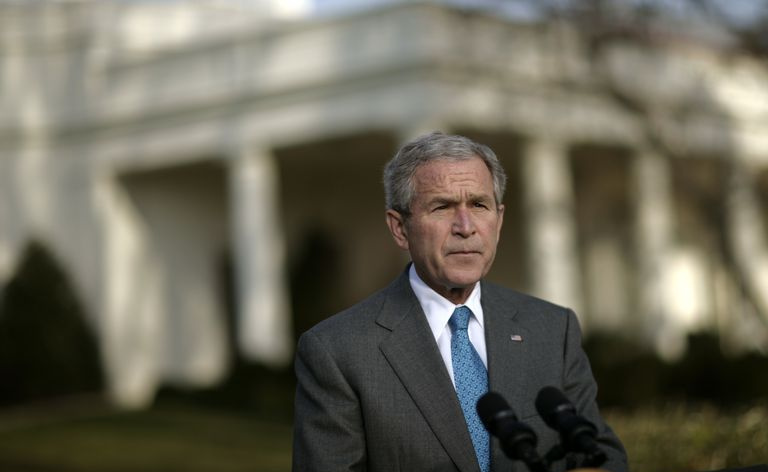 George W. Bush mówi o ustawie FISA.