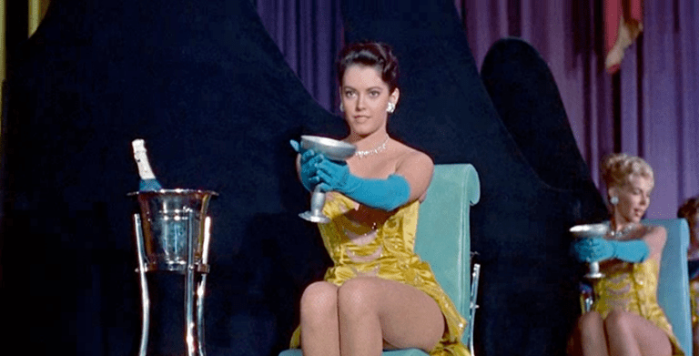 Schauspielerin Susan Kohner dabei