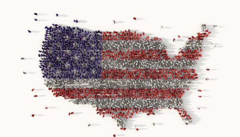 Große Gruppe von Menschen, die die Vereinigten Staaten von Amerika bilden.