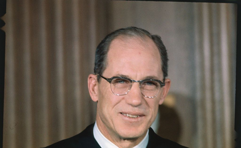 Byron R. Weiß