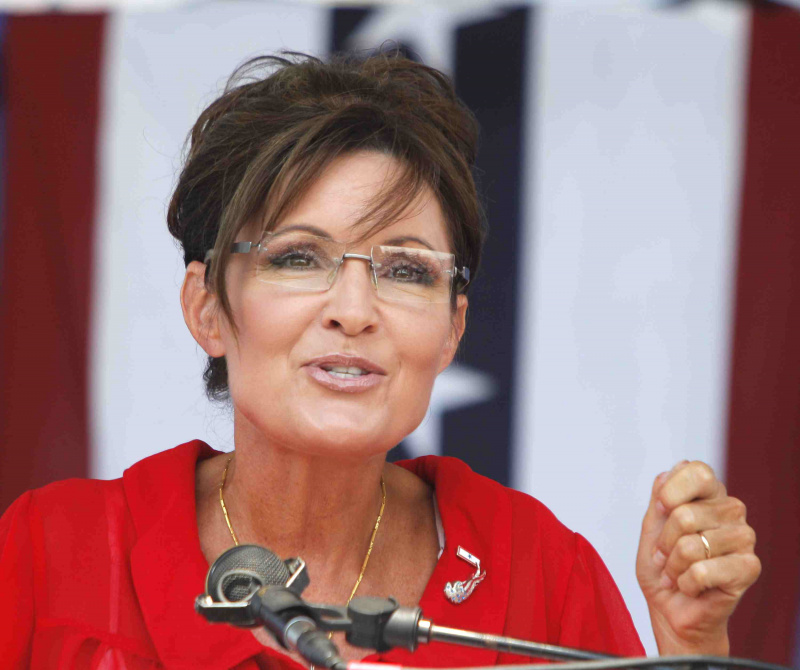 Sarah Palin fala em um comício do Tea Party em 14 de julho de 2012 em Belleville, Michigan.
