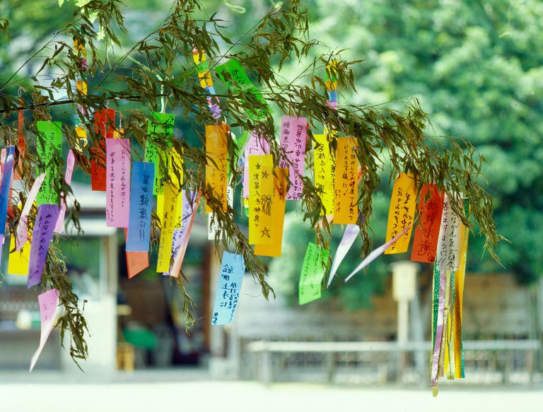 Ozdoby choinkowe na festiwalu Tanabata
