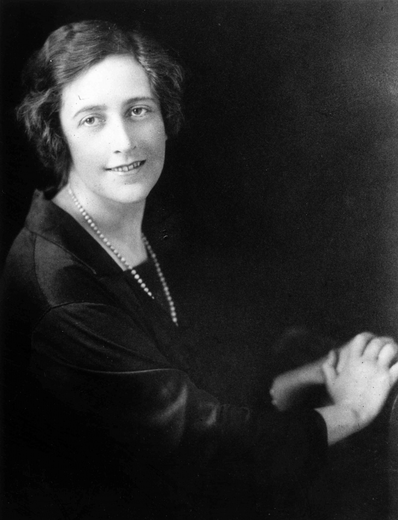 Ritratto della giovane Agatha Christie