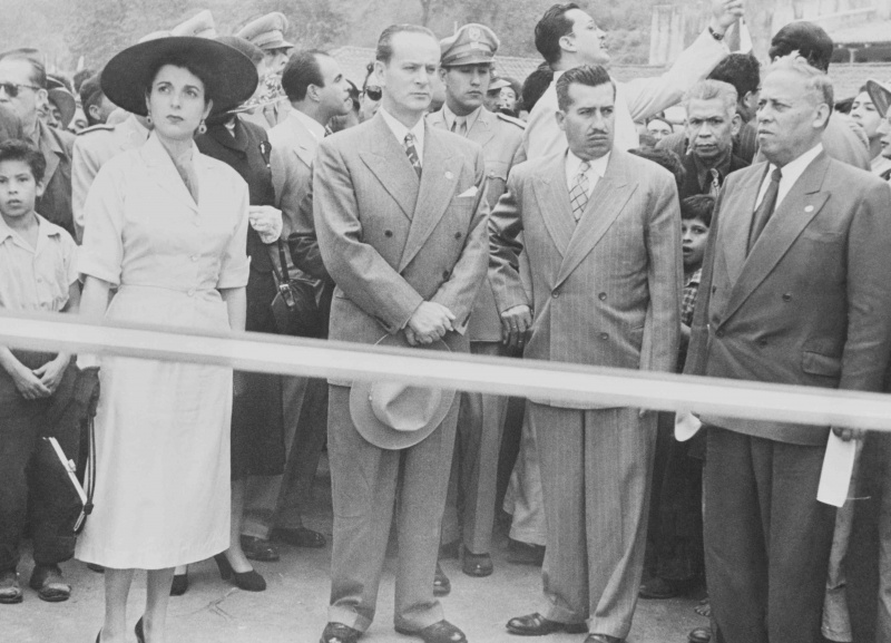 Prezydent Gwatemali Jacobo Arbenz i jego współpracownicy po zamachu stanu wspieranego przez USA, 1954 r.